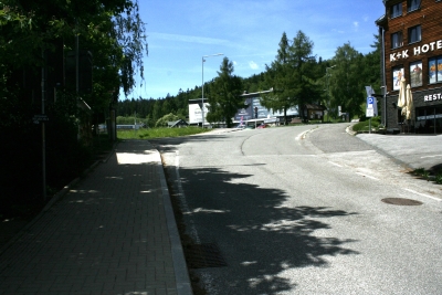 004 Sat 0.6km turn left.JPG